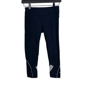 Lululemon Cropped Leggings Black Size 4 Yoga Athletic Casual